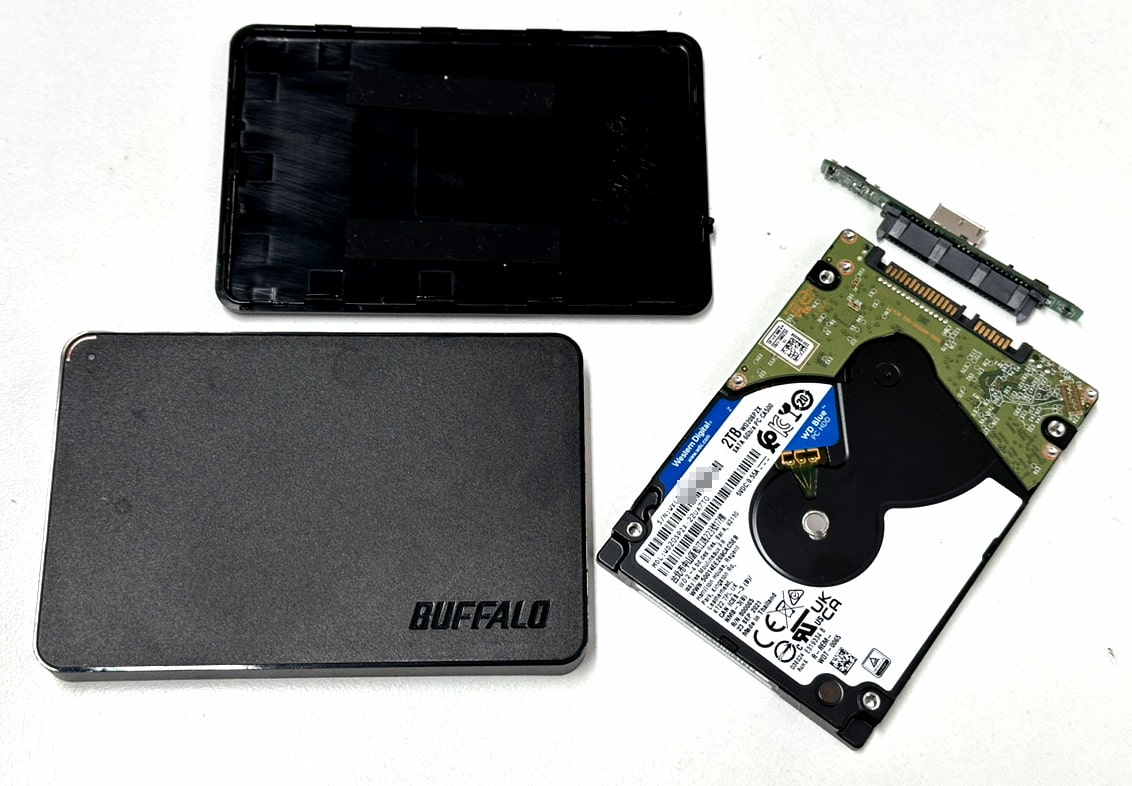 BUFFALO製のポータブルHDD（HD-PCFS2.0U3-BBA・MiniStation）が場所が